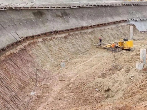 尖扎基坑边坡加固
